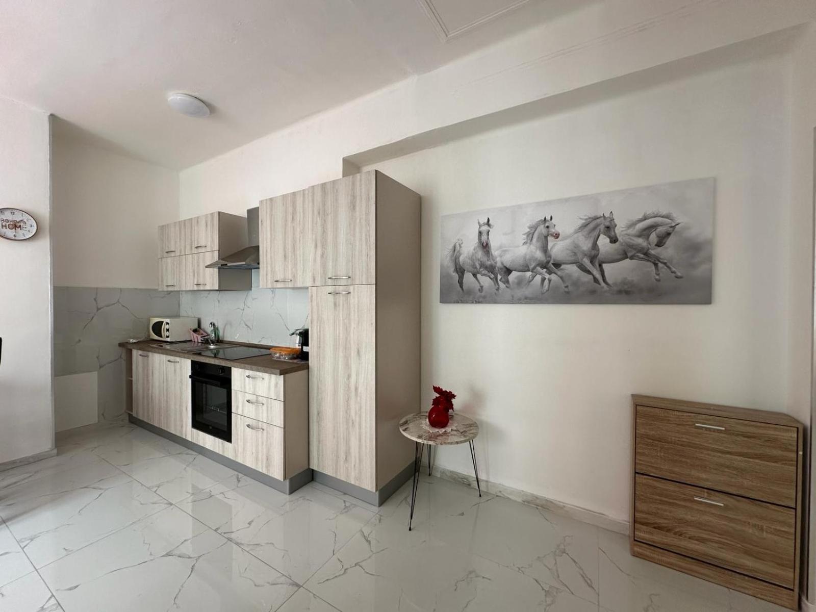 Wh - Dolce Vita - Bilocale - 5 Minuti Dal Centro - Parcheggio Gratuito - Wifi San Remo Exterior foto